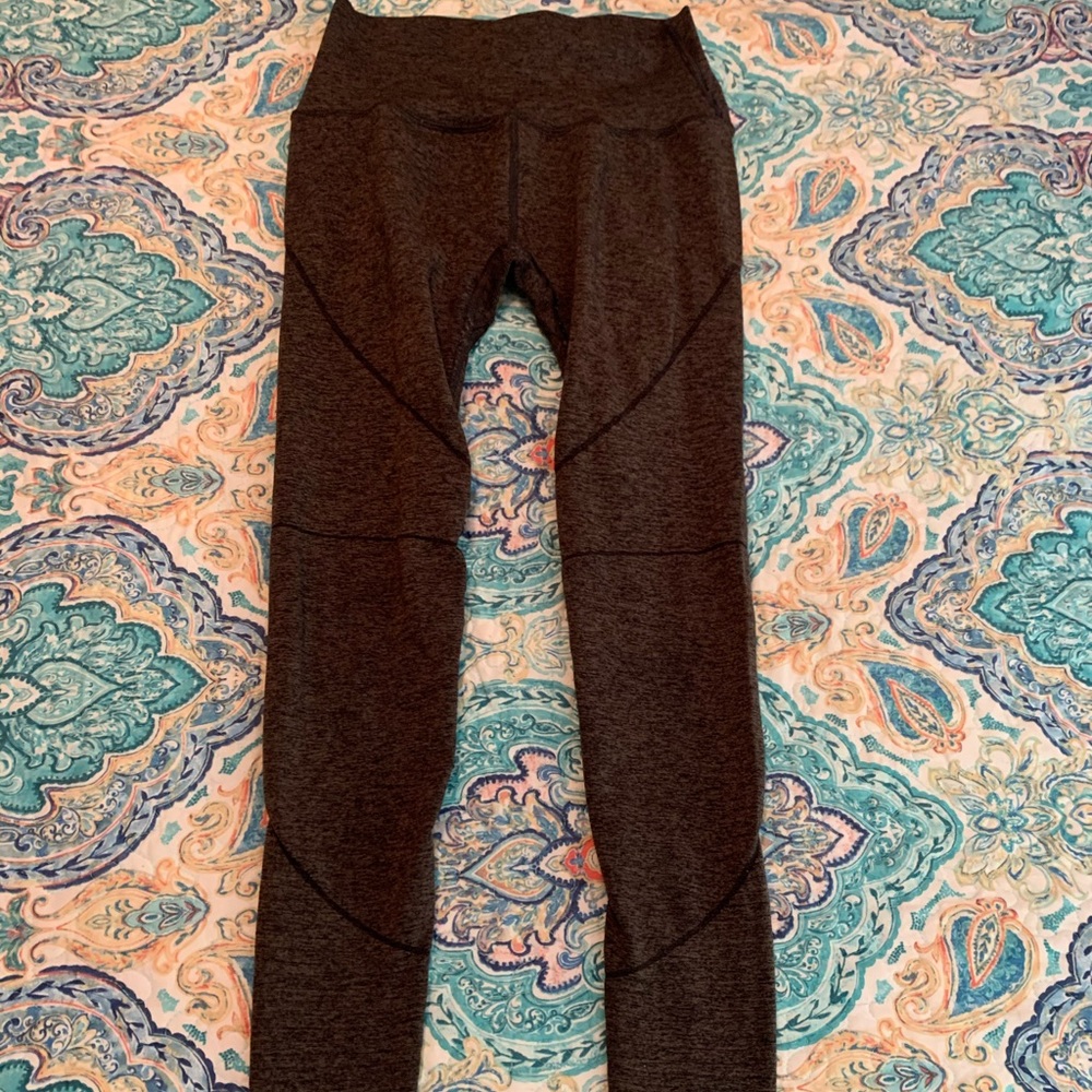 Alphalete revival leggings